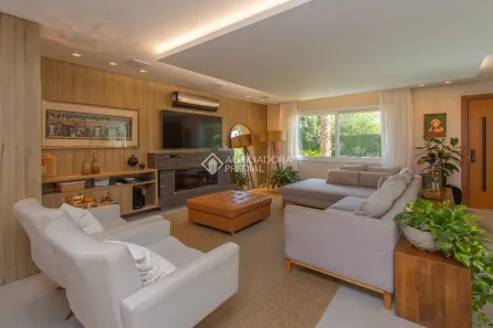 Casa de Condomínio com 3 Quartos à venda, 270m² no Hípica, Porto Alegre