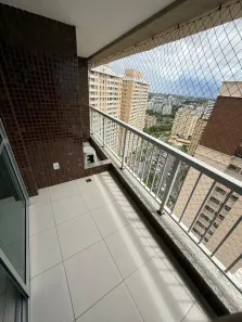Apartamento de 67 m² com 2 dormitórios, 1 suíte e 1 vaga disponível para venda em condomínio com piscina e elevador em