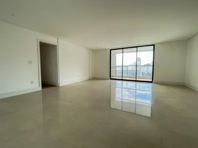 Apartamento com 4 Quartos à venda, 269m² no Granbery, Juiz de Fora