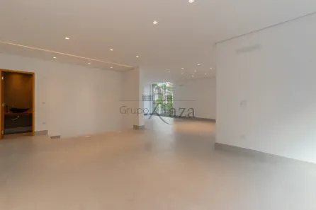 Casa com 5 Quartos à venda, 450m² no Jardim Guedala, São Paulo