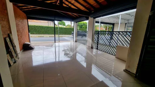 Ponto Comercial para alugar, 250m² no Vila Thais, Atibaia