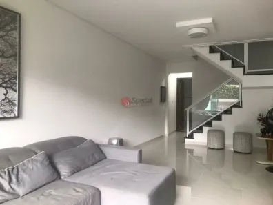 Sobrado com 4 Quartos à venda, 260m² no Jardim Textil, São Paulo