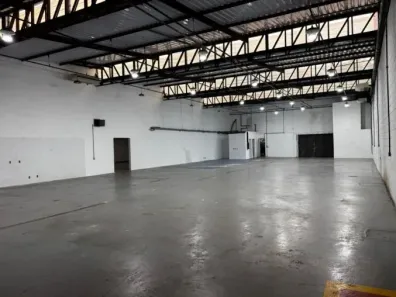 Galpão/Depósito/Armazém à venda, 805m² no Cambuci, São Paulo