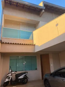 Casa com 3 Quartos à venda, 125m² no Jardim Pérola, Londrina