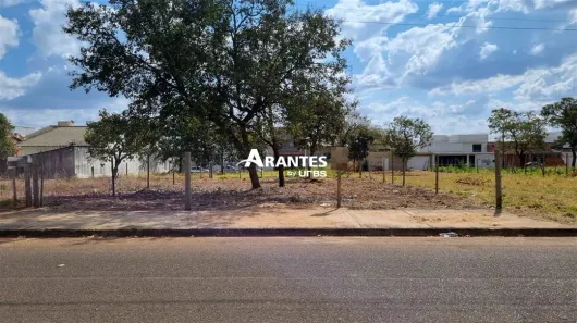 Lote/Terreno à venda, 300m² no Jardim Inconfidência, Uberlândia