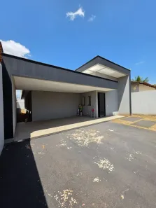 Casa com 3 Quartos à venda, 150m² no Jardim Ipê, Goiânia