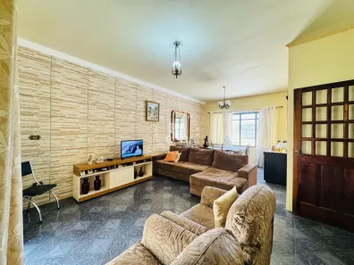 Casa com 3 Quartos à venda, 173m² no Vila Guarani, Jundiaí