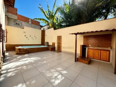 Casa com 4 Quartos para alugar, 170m² no Sol e Mar, Macaé