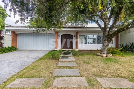 Casa com 4 Quartos à venda, 296m² no Jardim Social, Curitiba