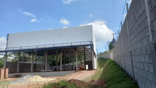 Galpão/Depósito/Armazém para venda ou aluguel, 2500m² no Potuverá, Itapecerica da Serra
