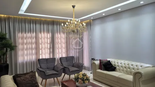Sobrado com 3 Quartos à venda, 350m² no Vila Alba, Campo Grande