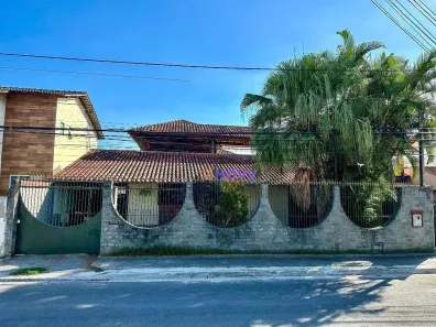 Casa com 3 Quartos à venda, 450m² no Serra Grande, Niterói