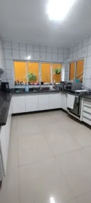 Casa com 4 Quartos à venda, 311m² no Vila Silviânia, Carapicuíba