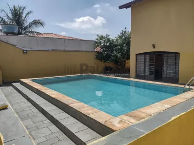 Sobrado com 4 Quartos à venda, 280m² no Parque Assunção, Taboão da Serra
