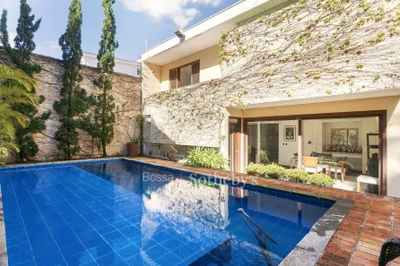 Casa com 3 Quartos à venda, 286m² no Jardim Petrópolis, São Paulo