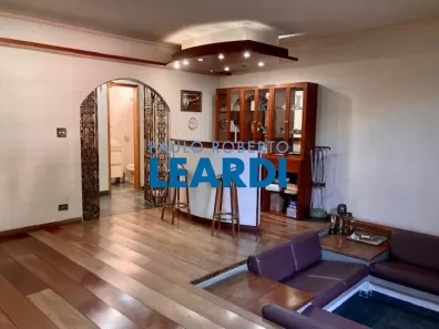 Sobrado com 3 Quartos à venda, 348m² no Vila Madalena, São Paulo
