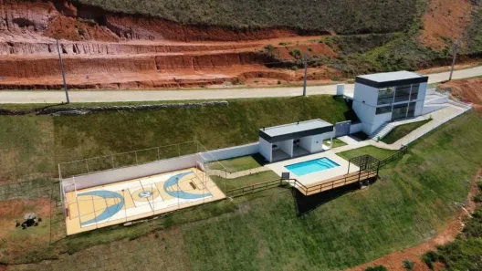 Lote/Terreno à venda, 353m² no Igrejinha, Juiz de Fora