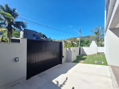 Casa com 3 Quartos à venda, 226m² no Itacorubi, Florianópolis