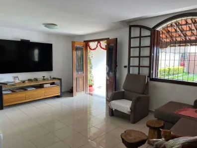 Casa com 3 Quartos à venda, 175m² no Ipiranga, Belo Horizonte