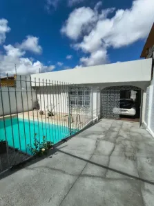 Casa com 3 Quartos à venda, 188m² no Lagoa Nova, Natal