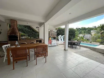 Casa de Condomínio com 4 Quartos à venda, 369m² no Vila Progresso, Niterói