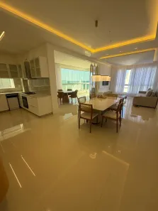 Apartamento com 4 Quartos para alugar, 180m² no Meia Praia, Itapema