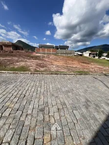 Lote/Terreno à venda, 240m² no Ubatiba, Maricá