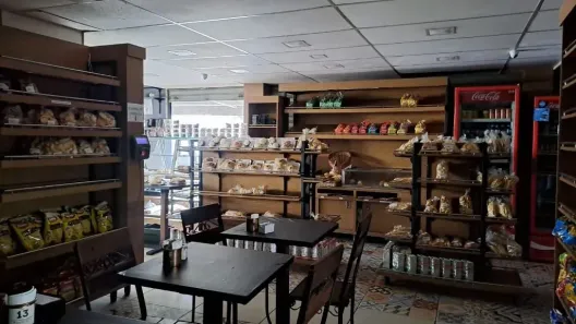 Ponto Comercial à venda, 169m² no Piratininga, Niterói