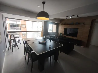 Apartamento com 2 Quartos à venda, 84m² no Passo da Areia, Porto Alegre