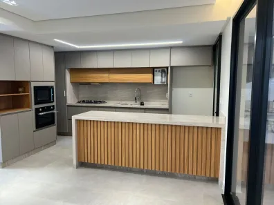 Sobrado com 4 Quartos à venda, 201m² no Jardins Marselha, Aparecida de Goiânia