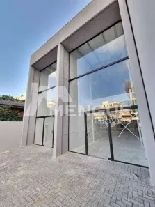 Ponto Comercial à venda, 142m² no Passo da Areia, Porto Alegre