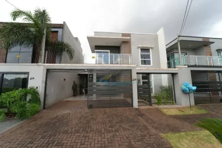 Sobrado com 3 Quartos à venda, 145m² no Pioneiros Catarinenses, Cascavel