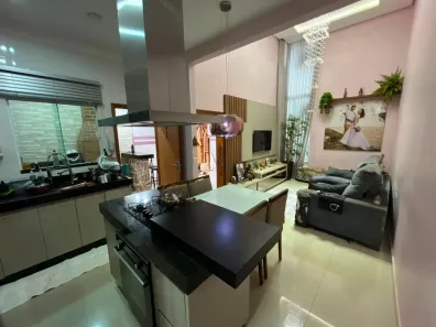 Casa com 3 Quartos à venda, 120m² no Parque Brasília, Anápolis