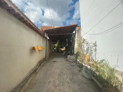 Casa com 3 Quartos à venda, 180m² no Araguaia, Belo Horizonte