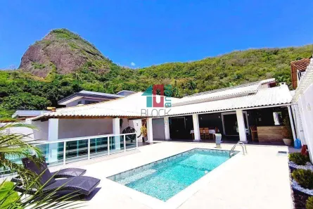 Casa de Condomínio com 5 Quartos à venda, 325m² no Jacarepaguá, Rio de Janeiro