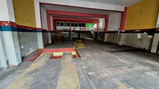 Ponto Comercial para alugar, 163m² no Vila Isabel, Rio de Janeiro