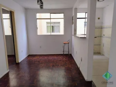 Apartamento com 2 Quartos à venda, 48m² no Praia Comprida, São José