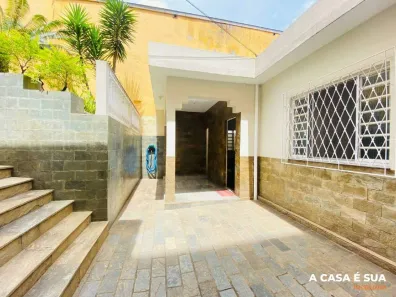 Casa com 4 Quartos à venda, 170m² no Goiânia, Belo Horizonte