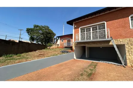 Casa com 3 Quartos para alugar, 166m² no Jardim Santa Rosa, Nova Odessa