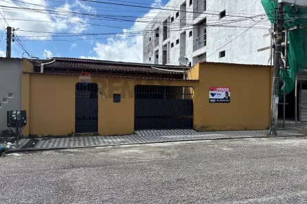 Casa com 4 Quartos à venda, 241m² no Val-de-Cães, Belém