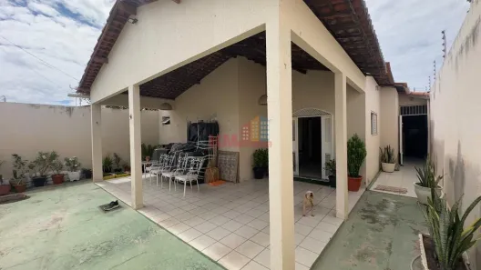 Casa com 3 Quartos à venda, 300m² no Abolição, Mossoró