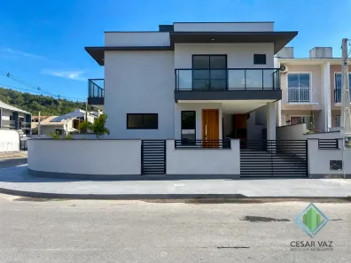Sobrado com 3 Quartos à venda, 129m² no Potecas, São José