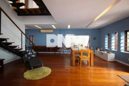 Casa com 6 Quartos à venda, 320m² no Urca, Rio de Janeiro