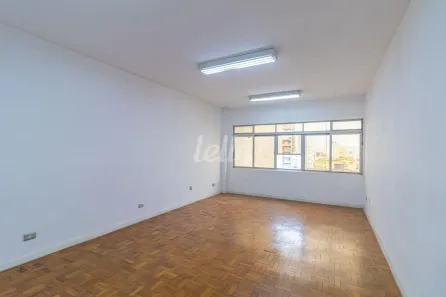 Sala Comercial para alugar, 34m² no Liberdade, São Paulo