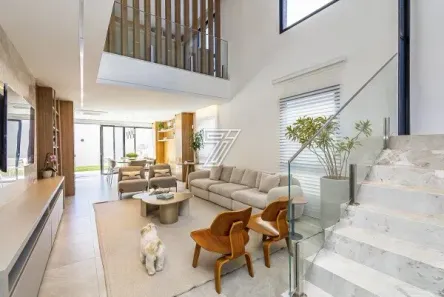 Casa de Condomínio com 3 Quartos à venda, 271m² no Cascatinha, Curitiba