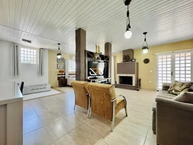 Fazenda/Sítio com 3 Quartos à venda, 450m² no Terras de Santana, Londrina