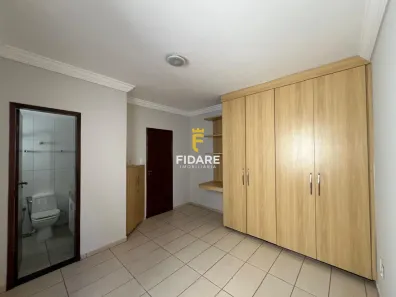 Apartamento com 3 Quartos para alugar, 85m² no São José, Montes Claros
