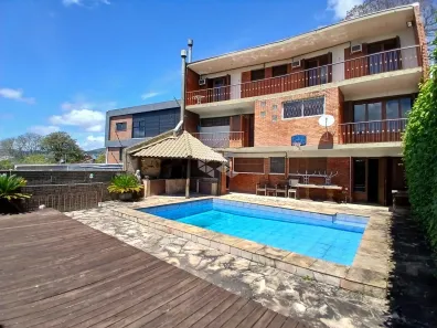 Casa com 5 Quartos à venda, 450m² no Santo Antônio, Porto Alegre