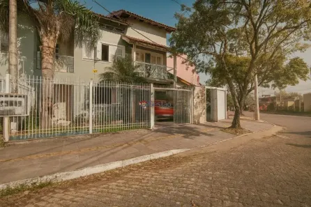 Sobrado com 3 Quartos para alugar, 180m² no Igara, Canoas