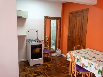 Kitnet com 1 Quarto à venda, 32m² no Centro Histórico, Porto Alegre